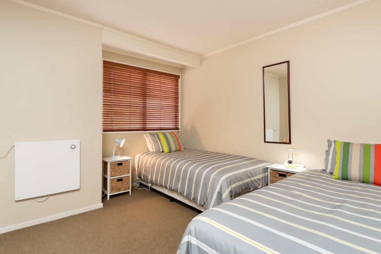 Villa Golfers Delight In Quiet Cul De Sac Mount Maunganui Exterior foto
